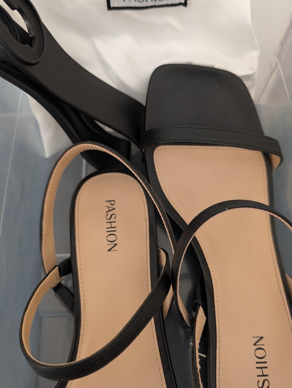 Pashion Black Strappy Women's Sandals